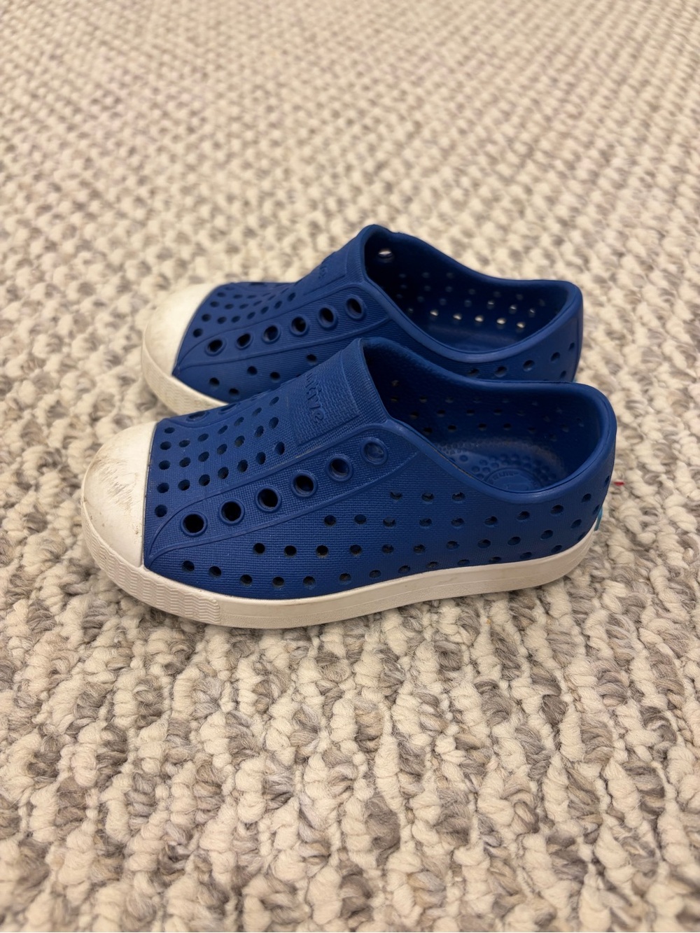 Native Kids blue slip on shoes size 6